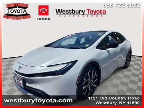 Certified 2024 Toyota Prius Prime FWD image 3