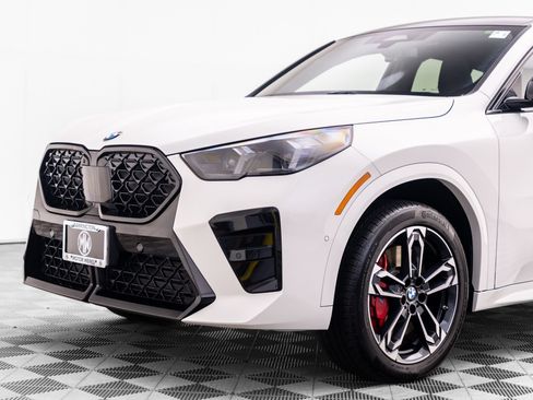 Used 2026 BMW X2 xDrive28i w/ Technology Package AWD/4WD image 38