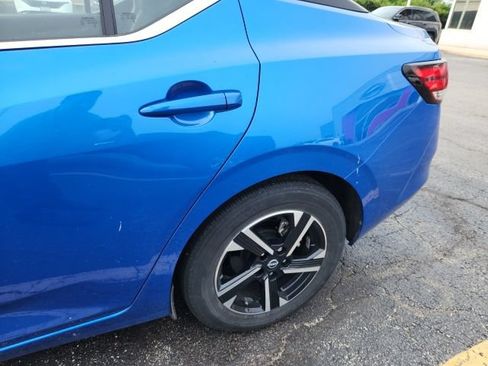 Used 2024 Nissan Sentra SV FWD image 8
