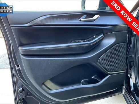 Certified 2024 Jeep Grand Cherokee L Laredo image 22