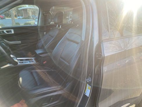 Used 2023 Ford Explorer XLT w/ Equipment Group 202A image 15