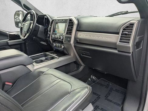 Used 2017 Ford F350 Platinum w/ Platinum Ultimate Package image 19