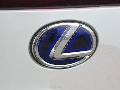 Used 2022 Lexus UX 250h w/ Premium Package image 13
