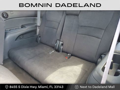 Used 2022 Honda Pilot Sport image 11