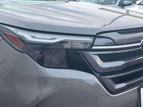 Used 2025 Subaru Forester Premium image 7