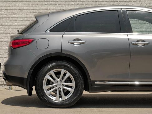Used 2014 INFINITI QX70 3.7 image 8