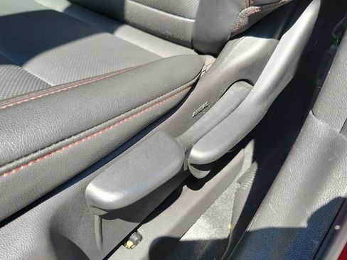 Used 2025 Chevrolet Trax RS w/ Driver Confidence Package image 19