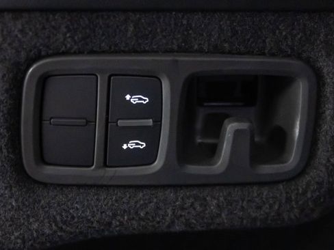 Used 2021 Lamborghini Urus image 20