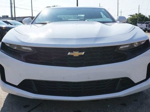 Used 2023 Chevrolet Camaro LT RWD image 9