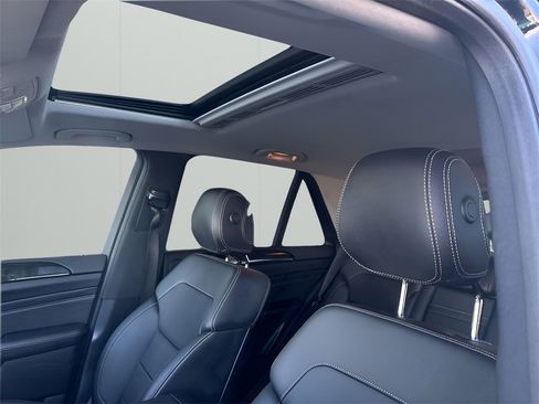 Used 2015 Mercedes-Benz ML 350 4MATIC image 10