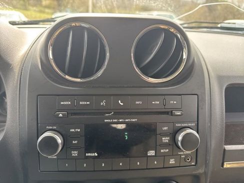 Used 2015 Jeep Patriot High Altitude image 17