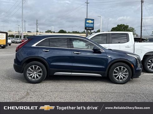 Used 2020 Cadillac XT4 Premium Luxury AWD/4WD image 3