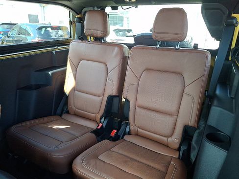 Used 2024 Ford Bronco Heritage Edition AWD/4WD image 10