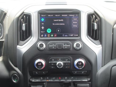 Used 2020 GMC Sierra 1500 Elevation w/ Elevation Value Package AWD/4WD image 17