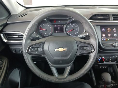 Used 2023 Chevrolet TrailBlazer LT AWD/4WD image 17