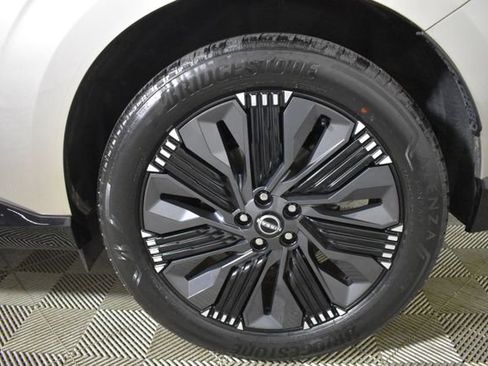 Certified 2025 Nissan Murano Platinum AWD/4WD image 48