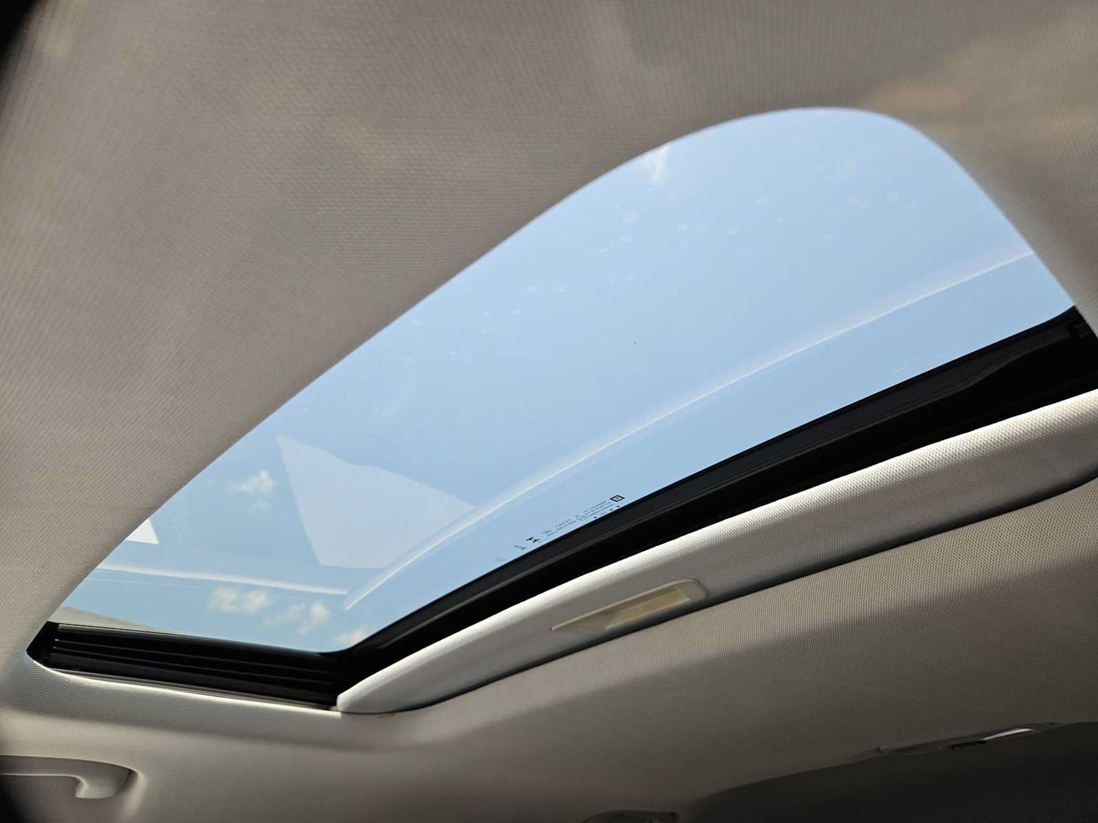Used 2024 Chevrolet Trax ACTIV w/ Sunroof Package FWD image 15