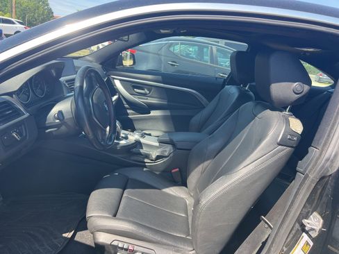 Used 2019 BMW 430i Coupe w/ Convenience Package RWD image 18