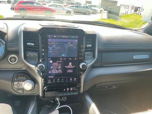 Used 2025 RAM 1500 Laramie AWD/4WD image 13