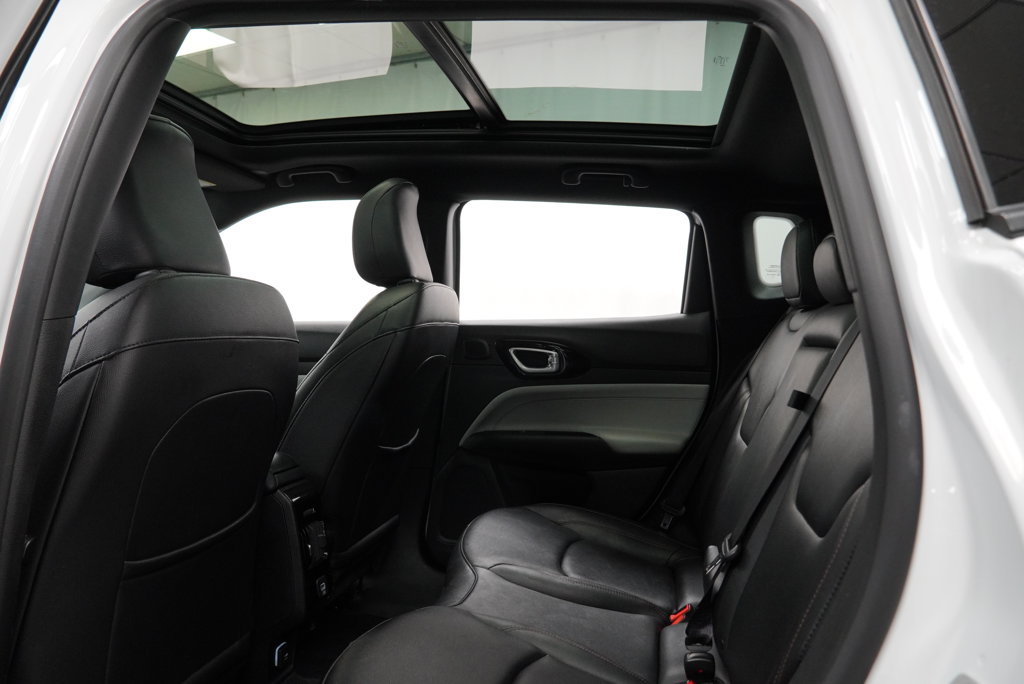 Certified 2024 Jeep Compass Limited w/ Sun and Sound Group AWD/4WD image 5