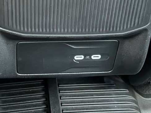 Used 2025 Jeep Wagoneer S Limited AWD/4WD image 35