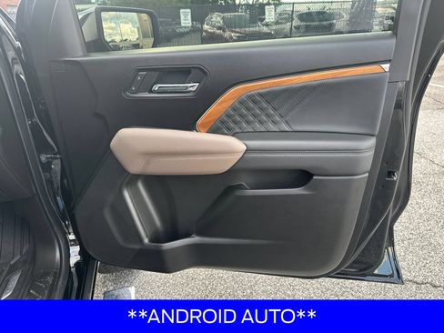 Used 2024 GMC Canyon Denali AWD/4WD image 14