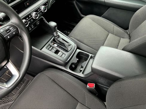 Used 2024 Honda CR-V EX image 18