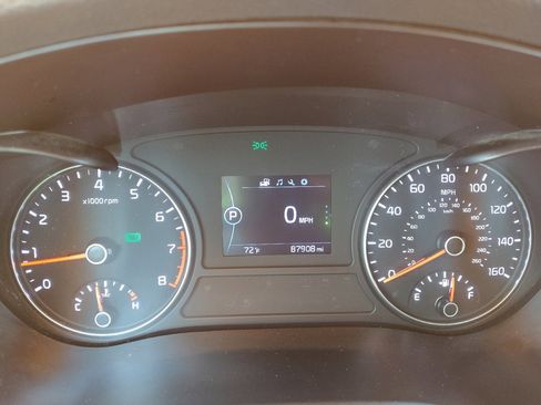 Used 2018 Kia Optima LX w/ 17" Alloy Wheels Package image 23