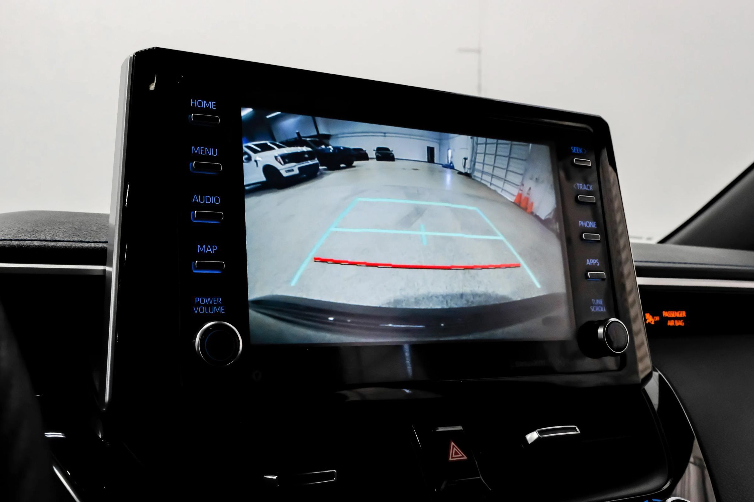 Used 2020 Toyota Corolla XSE FWD image 27