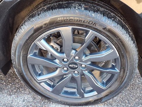 Used 2024 Chevrolet Equinox RS image 9