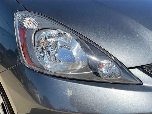 Used 2013 Honda Fit image 32