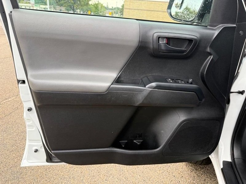 Used 2021 Toyota Tacoma SR AWD/4WD image 19