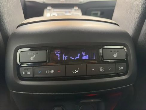Used 2022 Hyundai Palisade SEL w/ Premium Package AWD/4WD image 7