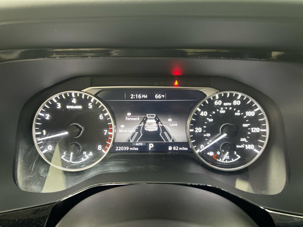 Used 2024 Nissan Pathfinder SV w/ Black Appearance Package AWD/4WD image 12