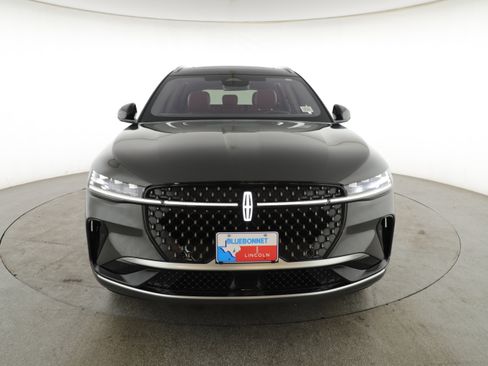 Used 2025 Lincoln Nautilus Black Label image 2