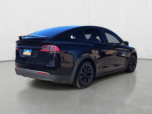Used 2023 Tesla Model X image 5