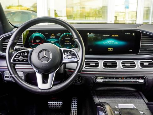 Used 2023 Mercedes-Benz GLS 580 4MATIC image 15