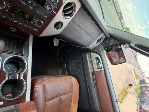 Used 2012 Ford Expedition King Ranch RWD image 14