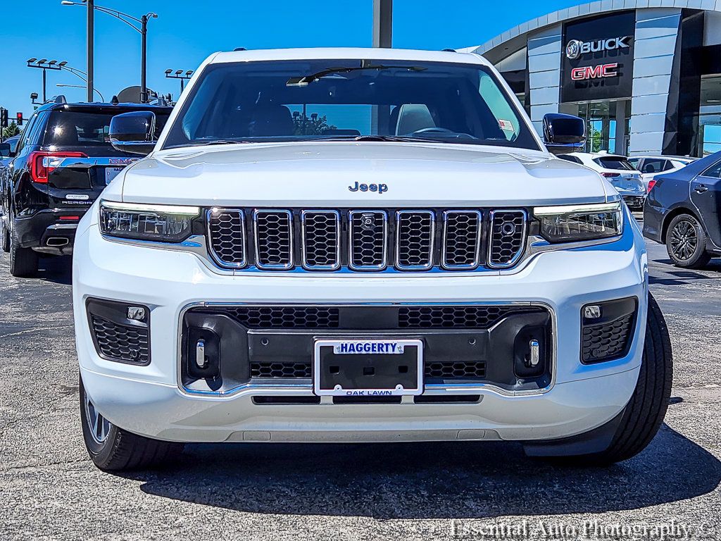 Used 2023 Jeep Grand Cherokee Overland w/ Adv Protech Group III AWD/4WD image 4