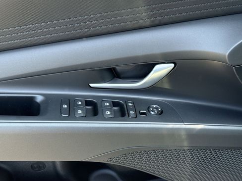 New 2026 Hyundai Elantra Hybrid FWD image 15
