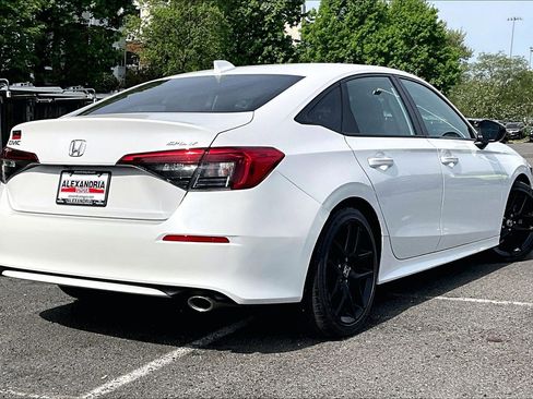 Used 2023 Honda Civic Sport image 12