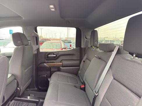 Used 2021 Chevrolet Silverado 1500 RST image 34