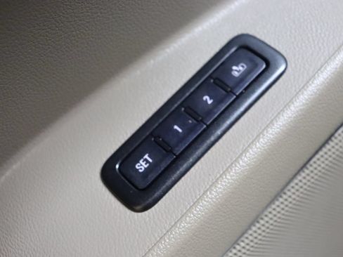 Used 2015 Chevrolet Tahoe LT RWD image 34