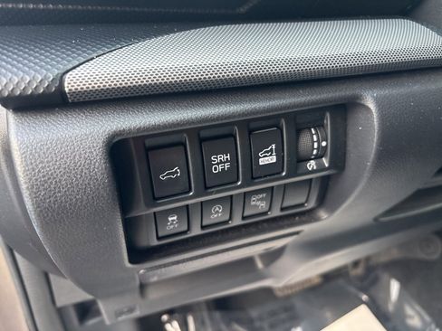 Used 2019 Subaru Forester Limited w/ Popular Package #3 image 22