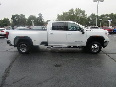 Used 2023 GMC Sierra 3500 SLT w/ SLT Premium Package image 6