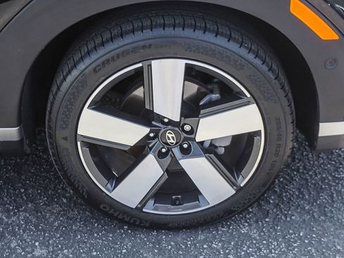 Certified 2024 Hyundai Santa Fe Limited FWD image 12