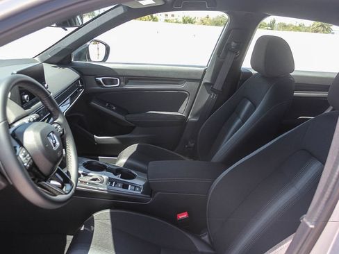 Certified 2025 Honda Civic Sport image 18