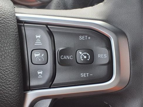 Used 2026 RAM 2500 Big Horn AWD/4WD image 18