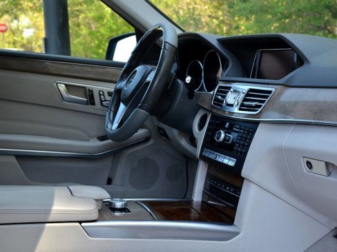 Used 2014 Mercedes-Benz E 350 Sedan image 13