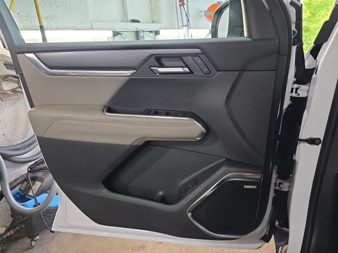 New 2026 GMC Acadia Elevation w/ Elevation Premium Package AWD/4WD image 31